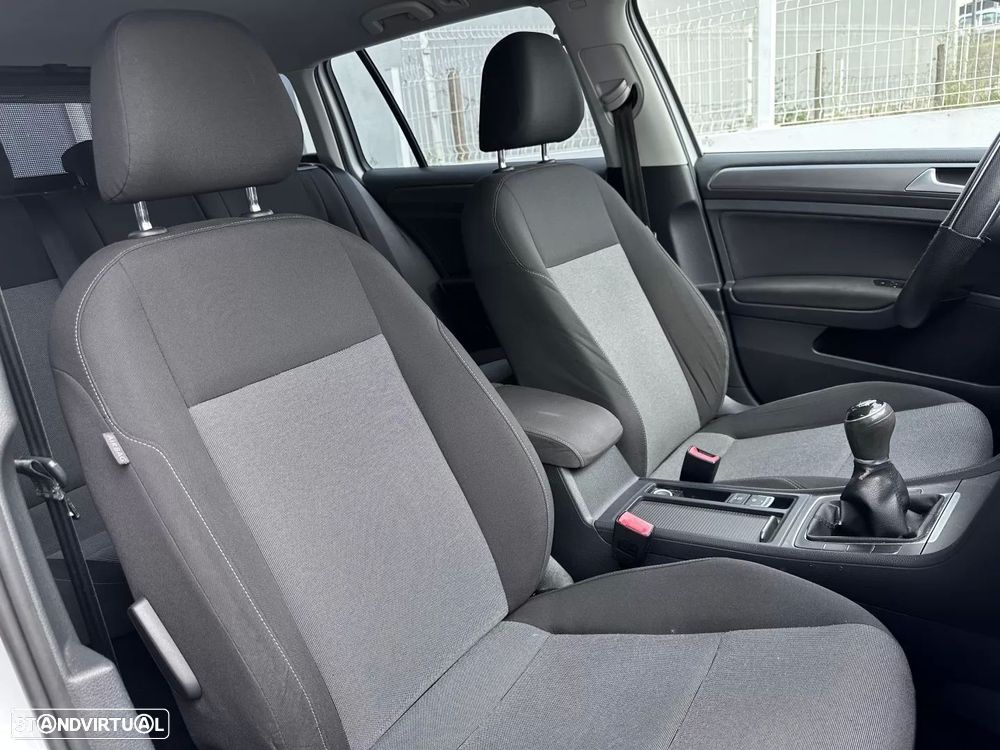 VW Golf Variant 1.6 TDi Highline - 30