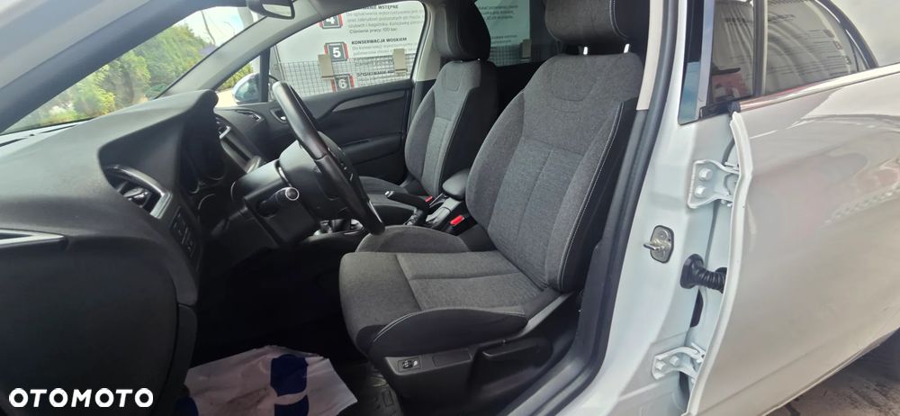 Citroën C4 PureTech e-THP 130 Exclusive - 31