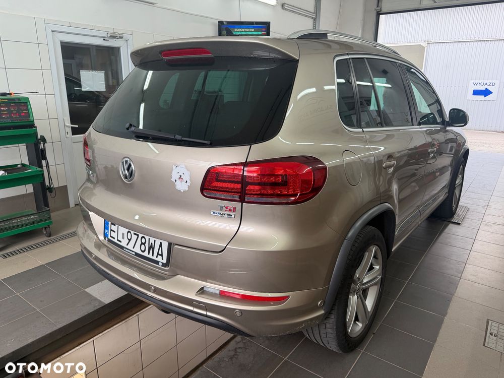Volkswagen Tiguan - 4