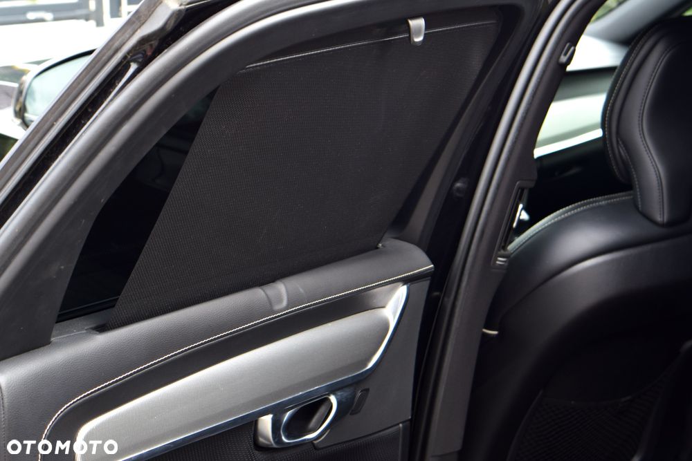 Volvo S90 D5 AWD R-Design - 28