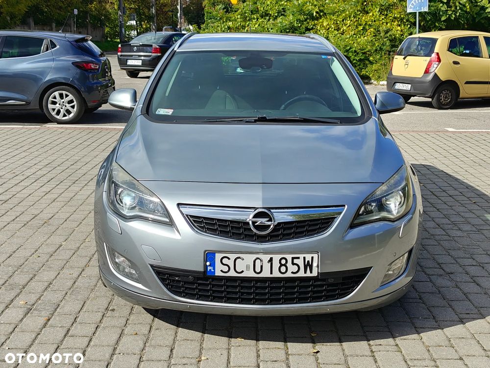 Opel Astra 2.0 CDTI DPF Cosmo - 29