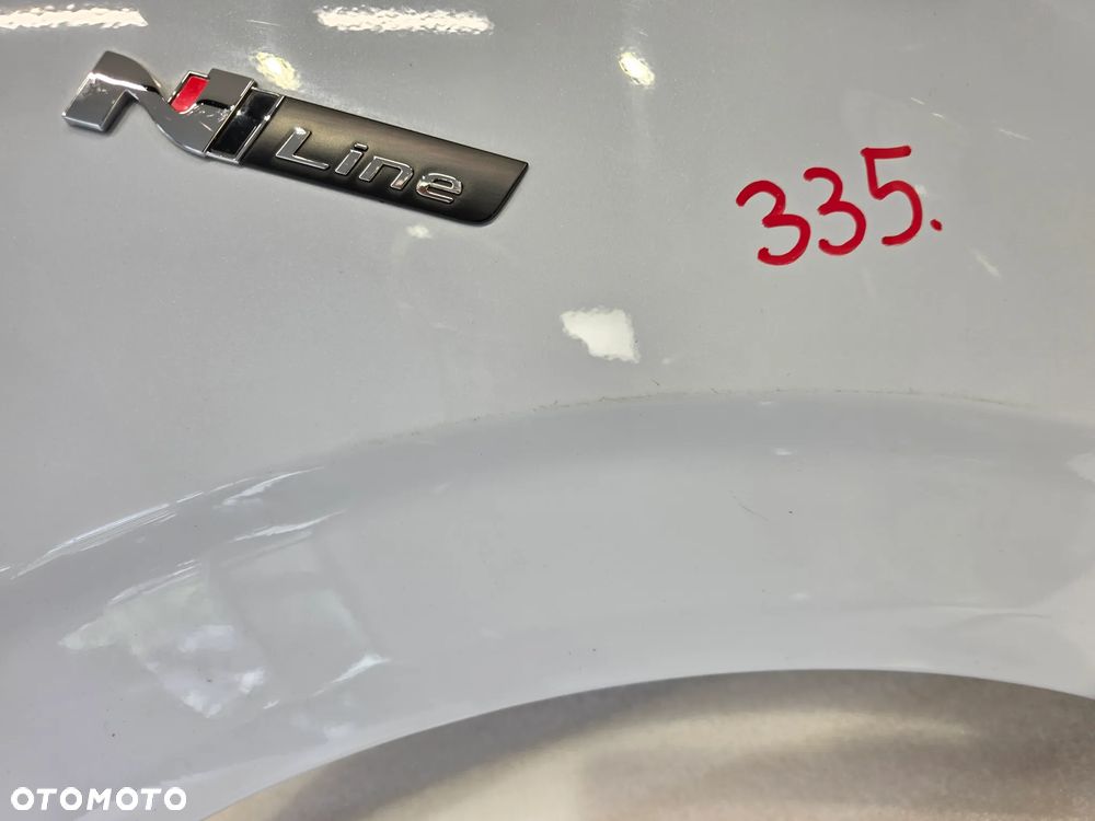 HYUNDAI i10 III 21- N-LINE ŁADNY PRAWY BŁOTNIK PRZEDNI PRZÓD KOLOR LUMEN GREY JASNOSZARY NR AUKCJI BŁ335 - 29