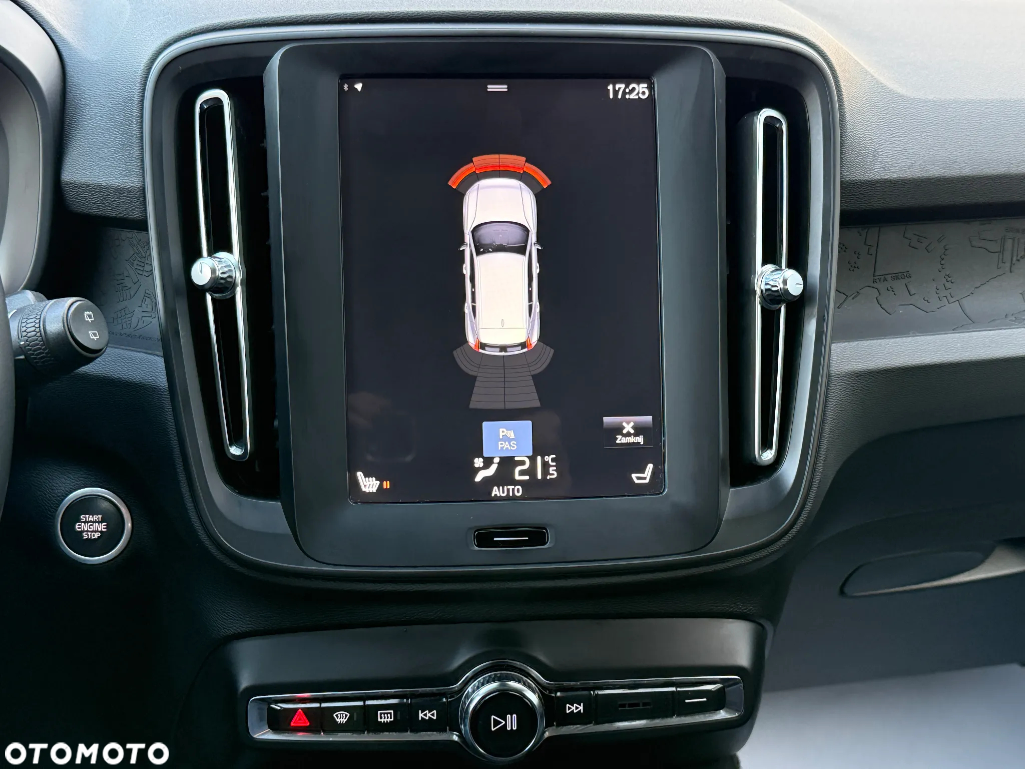 Volvo XC 40 T3 Momentum Pro - 5