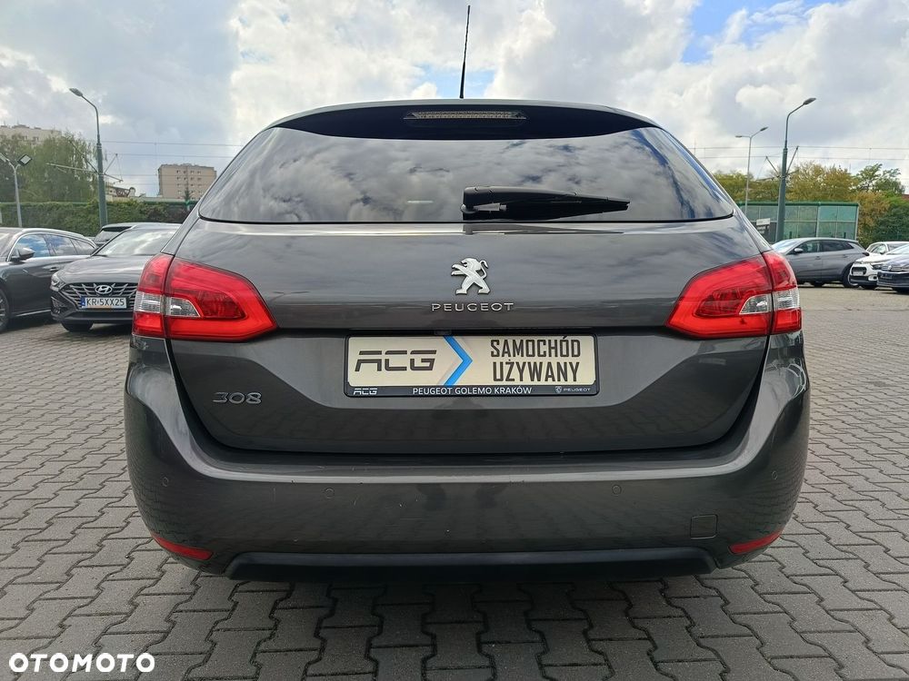 Peugeot 308 1.2 PureTech Allure S&S - 4
