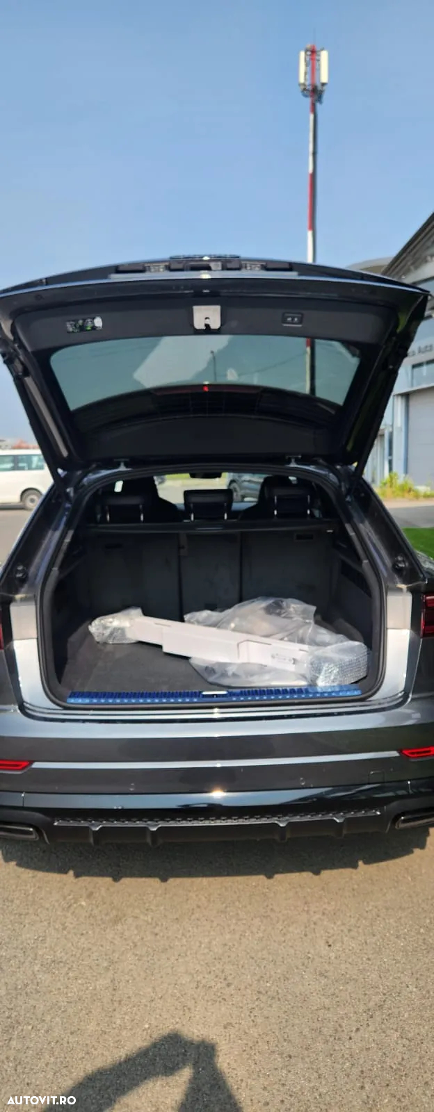 Audi Q8 55 TFSI quattro Tiptronic MHEV - 9