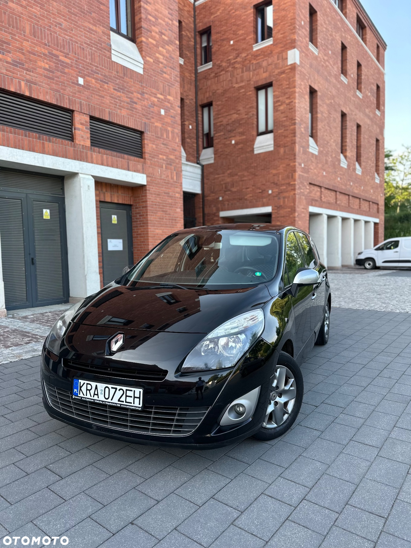 Renault Scenic 1.6 16V 110 TomTom Edition - 4