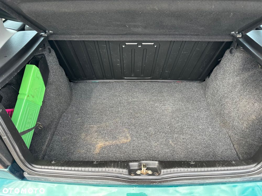 Volkswagen Golf - 8