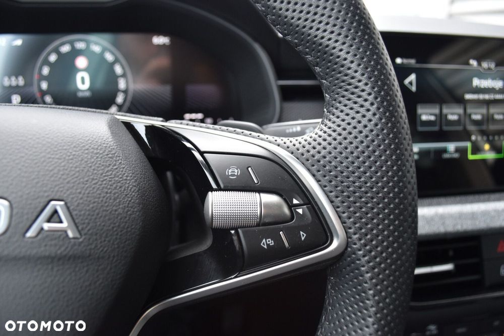 Skoda Kamiq 1.0 TSI Selection DSG - 15
