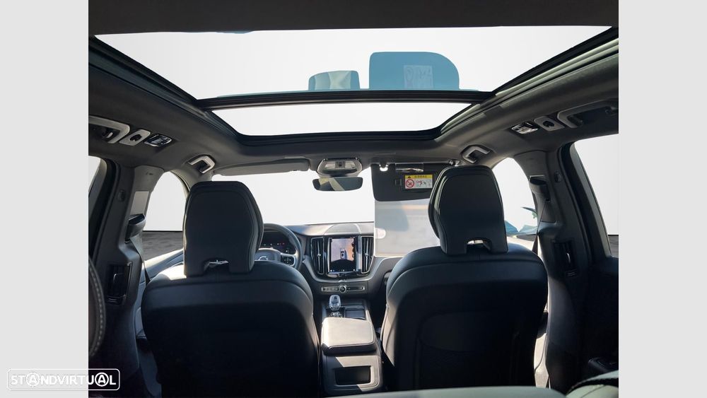 Volvo XC 60 2.0 T6 PHEV Plus Dark AWD - 19