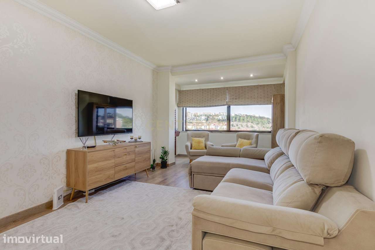 Apartamento Renovado em Carnaxide, Oeiras - Luxo e Conforto - Grande imagem: 4/21