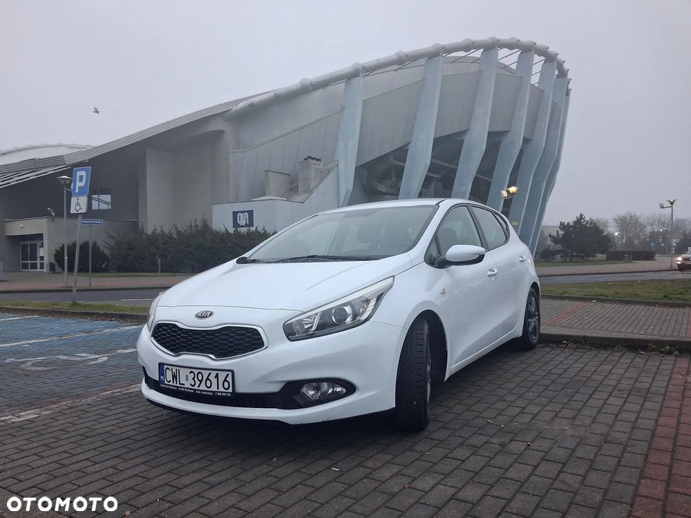 Kia Ceed 1.4 CVVT Spirit - 16