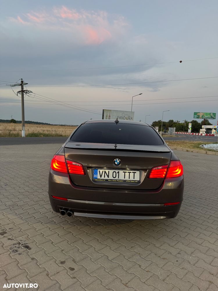 BMW Seria 5 520d Aut. - 5