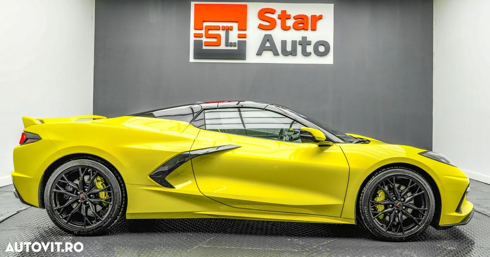 Chevrolet Corvette - 12