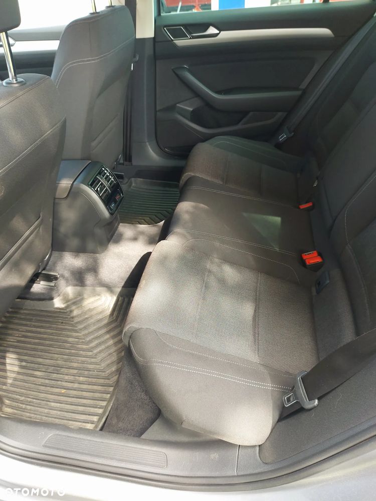 Volkswagen Passat 1.4 TSI BMT ACT Comfortline - 4