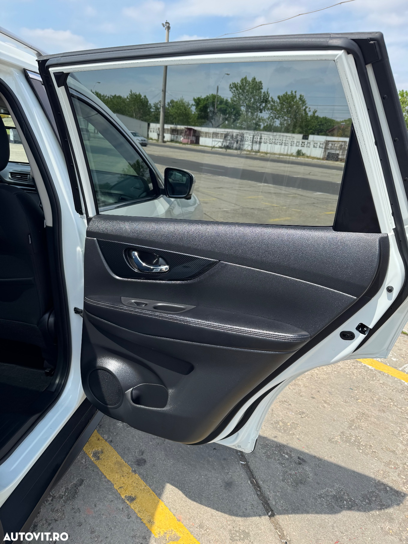 Nissan X-Trail 1.6 dCi Xtronic N-Connecta - 23