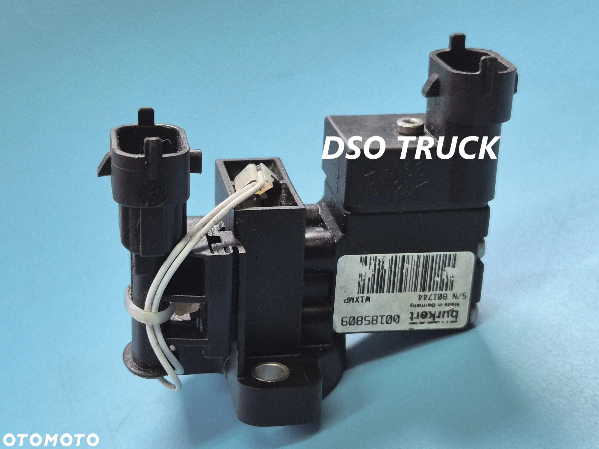 Zawor odpowietrzajacy ADBLUE 00166996 00185809 SCANIA MAN DAF - 2
