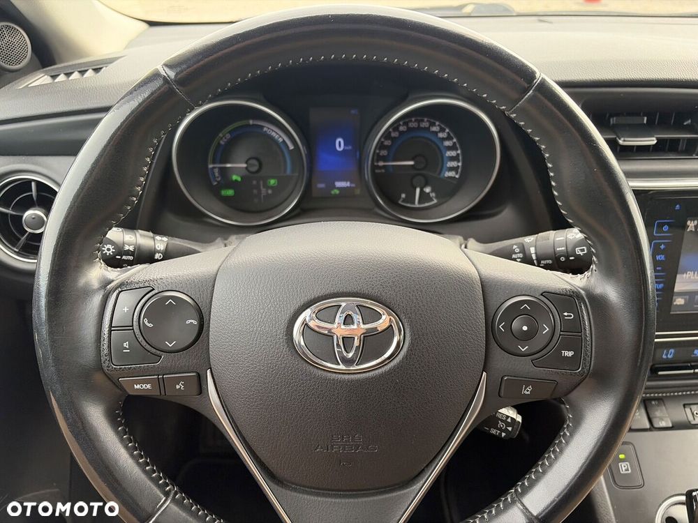 Toyota Auris - 18