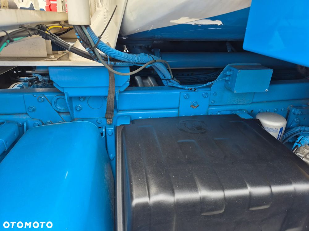 MAN TGS 26440 AUTOCYSTERNA - 18