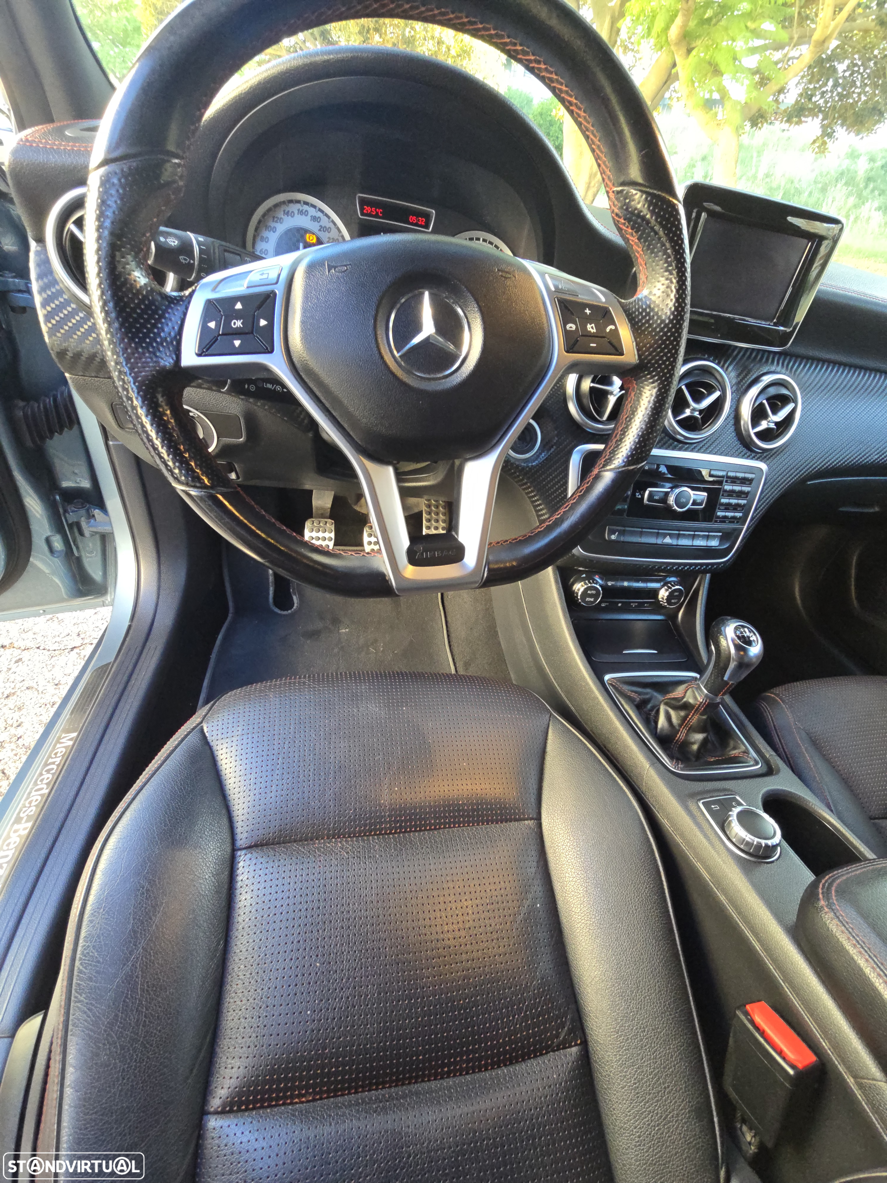 Mercedes-Benz A 200 CDI AMG Line - 22