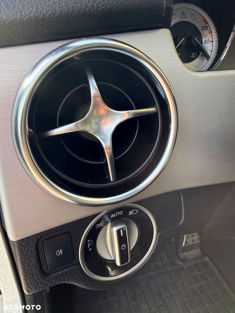 Mercedes-Benz GLK 350 CDI 4Matic (BlueEFFICIENCY) 7G-TRONIC - 28