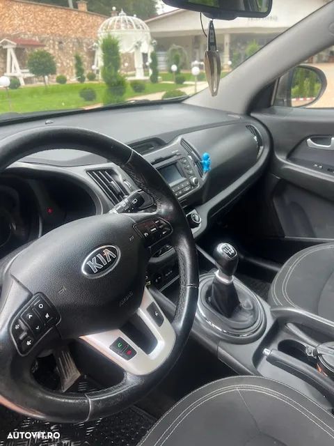 Kia Sportage 2.0 CRDI AWD Spirit - 5