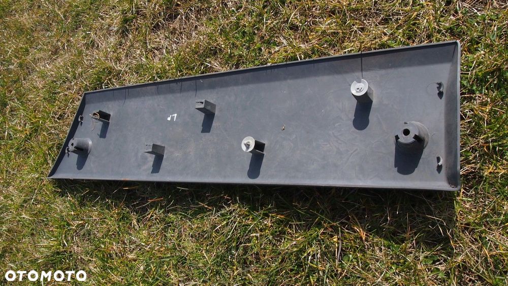 listwa drzwi dubel kabina iveco daily 99-12 przód - 10