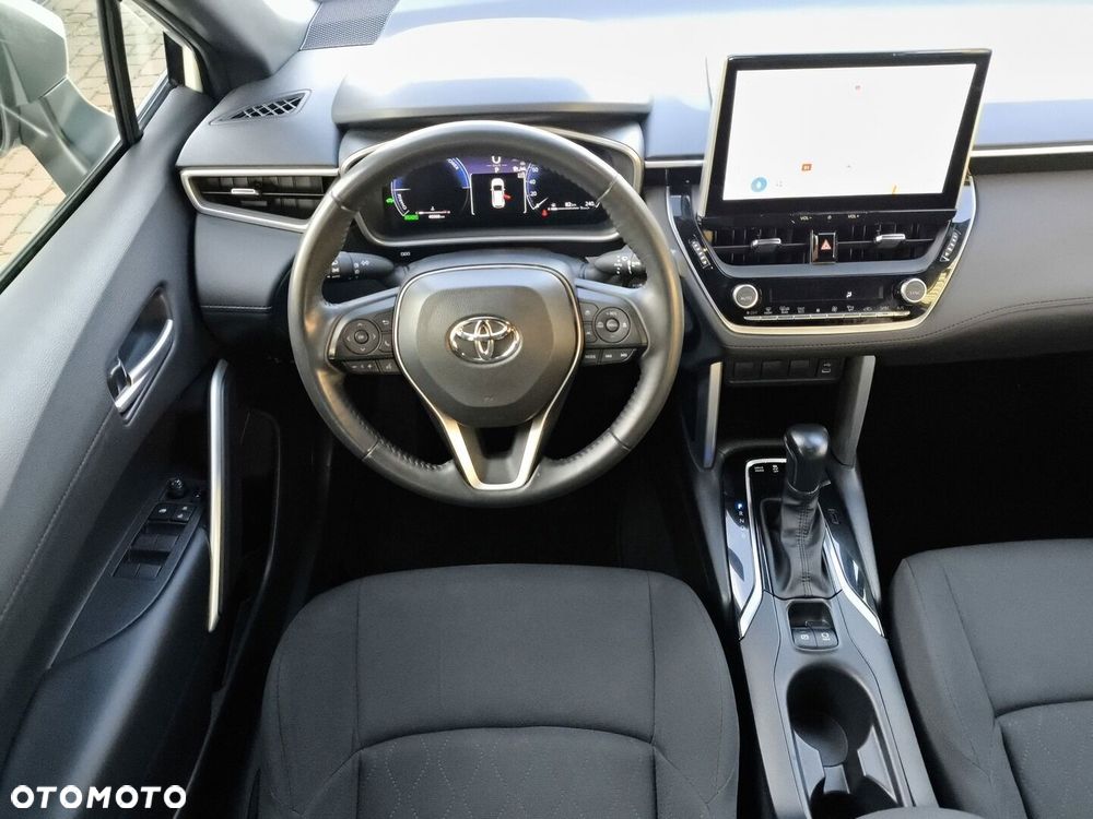 Toyota Corolla Cross - 12