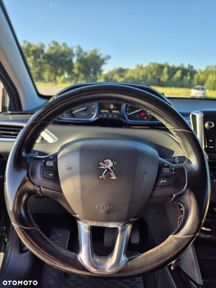 Peugeot 2008 1.6 BlueHDi Allure - 9