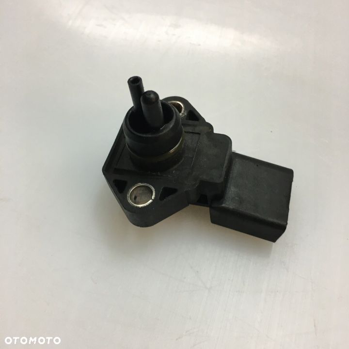 CZUJNIK CIŚNIENIA SPALIN DPF AUDI A6 C5 059906051 - 2