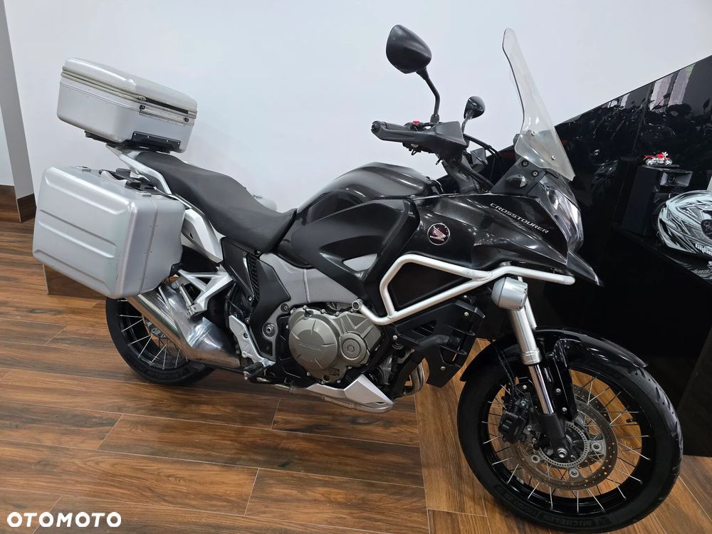 Honda VFR - 4