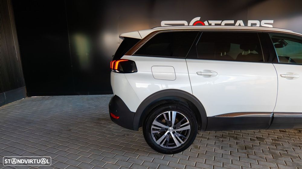 Peugeot 5008 1.2 PureTech Allure Pack EAT8 - 4