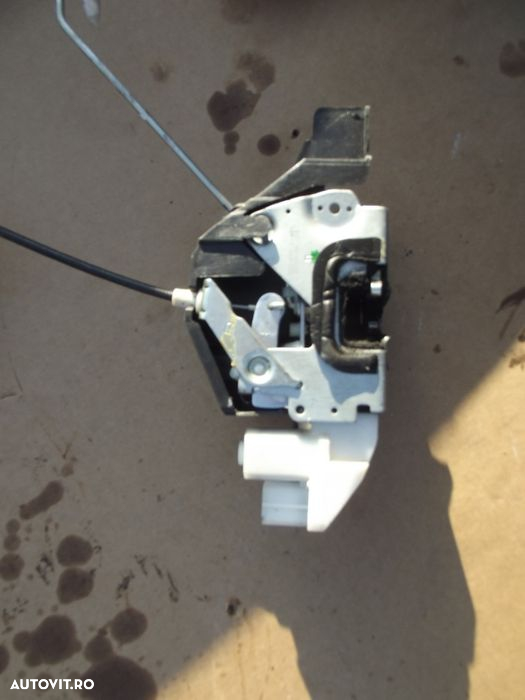 Broasca usa VW Fox 2004-2011 butoane broasca usa dezmembrez - 3