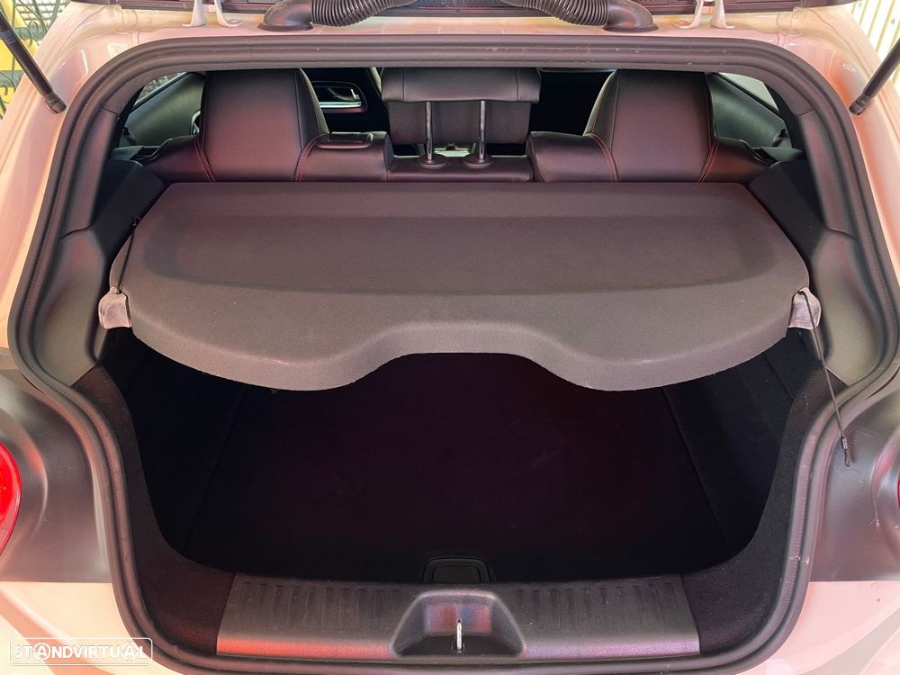 Mercedes-Benz A 180 d AMG Line - 29