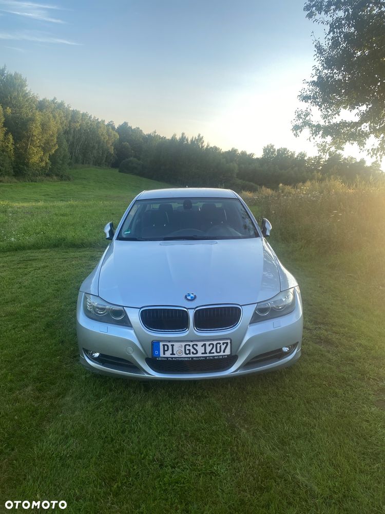 BMW Seria 3 320i Edition Exclusive - 14