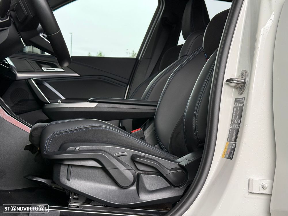 BMW iX1 eDrive20 Pack Desportivo M - 46