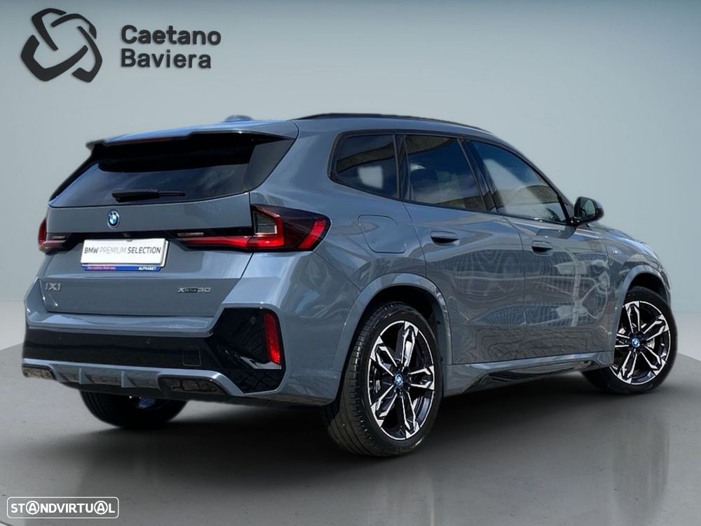 BMW iX1 xDrive30 Pack Desportivo M - 2