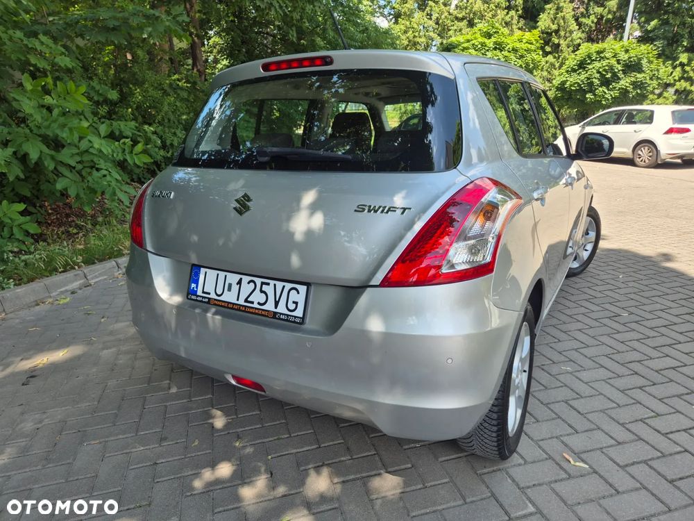 Suzuki Swift - 3