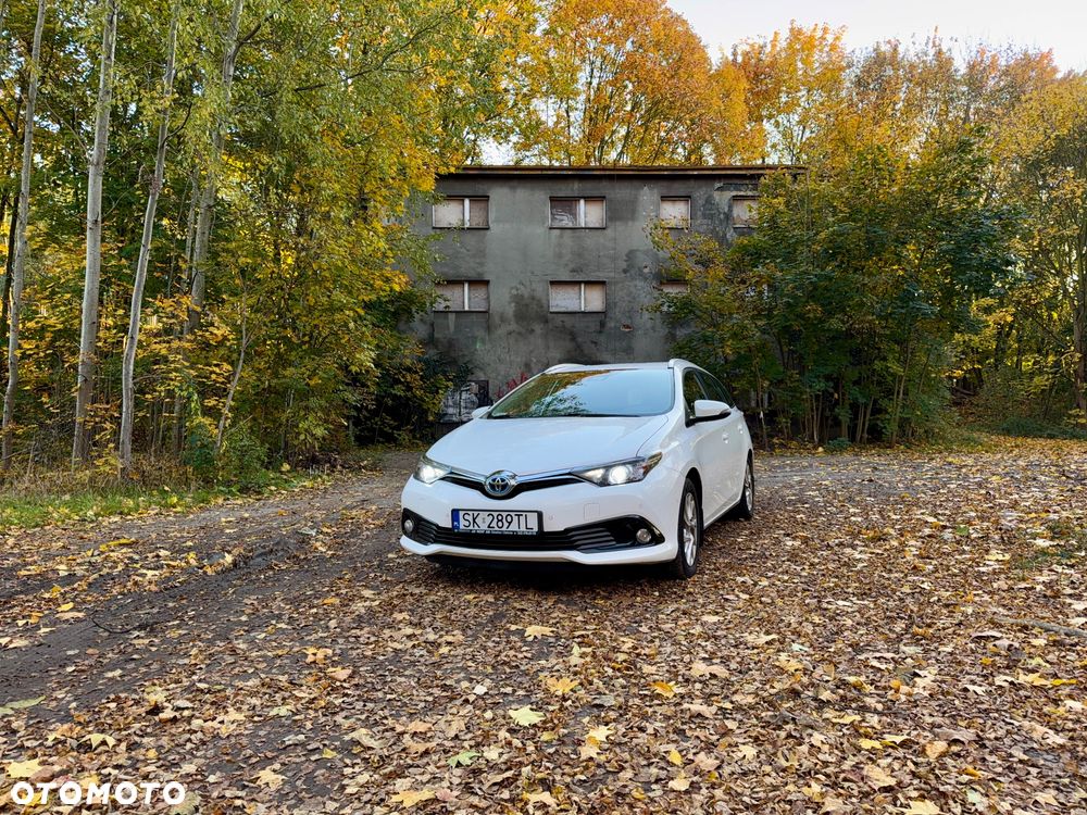 Toyota Auris Hybrid 135 Prestige - 1