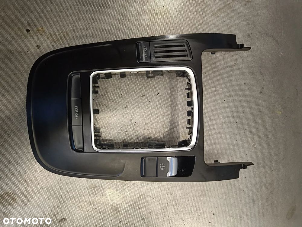 Panel środkowy Audi A4 B8 Ramka skrzyni biegów 8K0864261 - 1