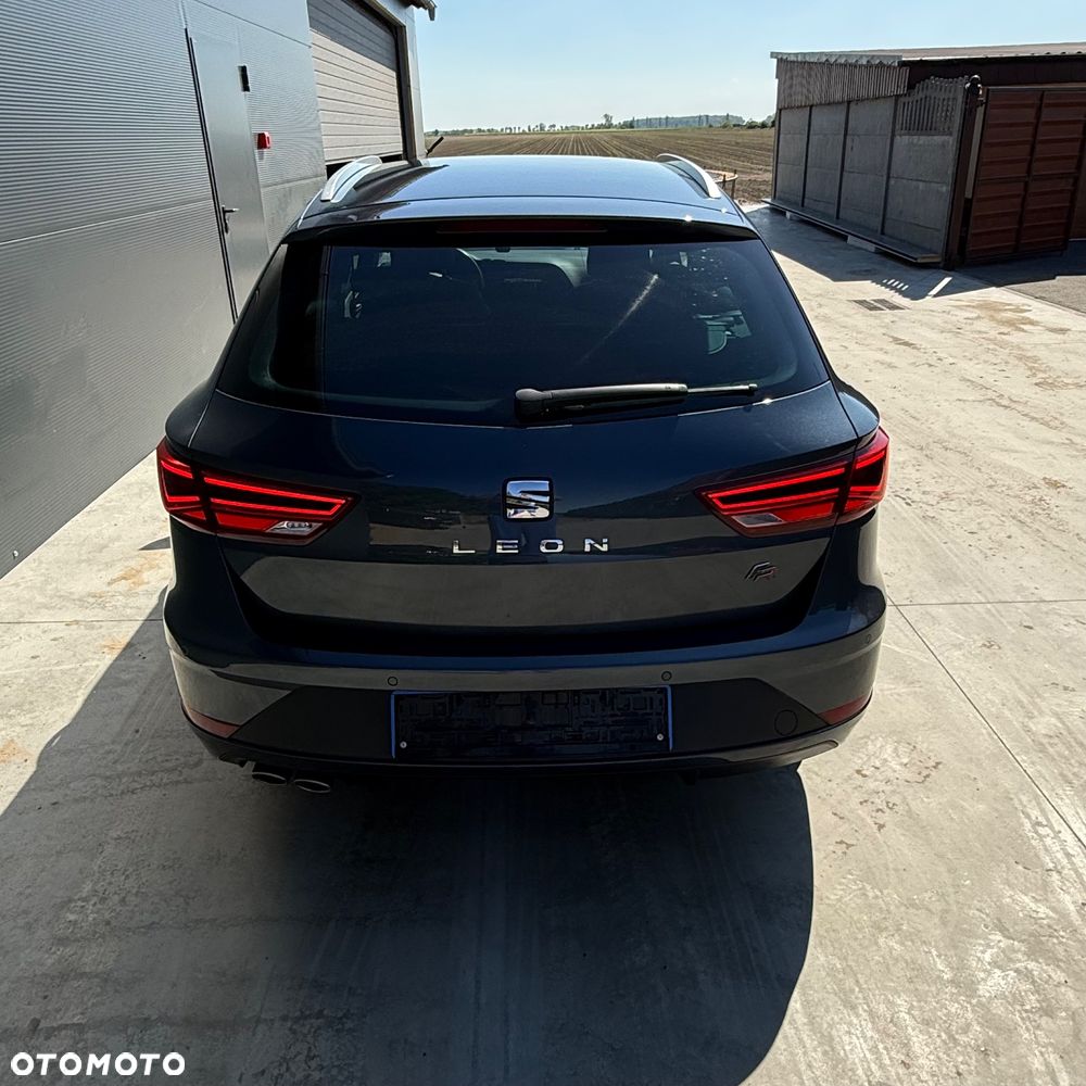 Seat Leon 1.5 eTSI FR DSG - 6