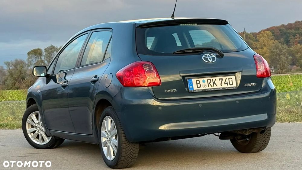 Toyota Auris 1.6 VVT-i Prestige Start - 3