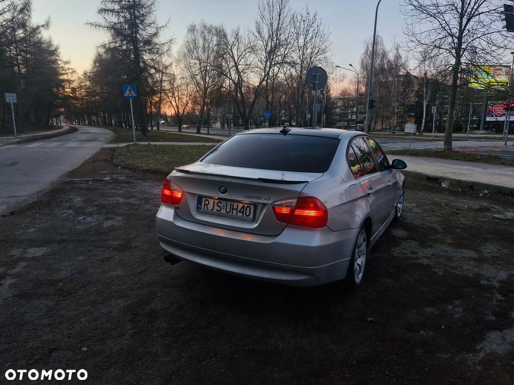 BMW Seria 3 325xi - 8