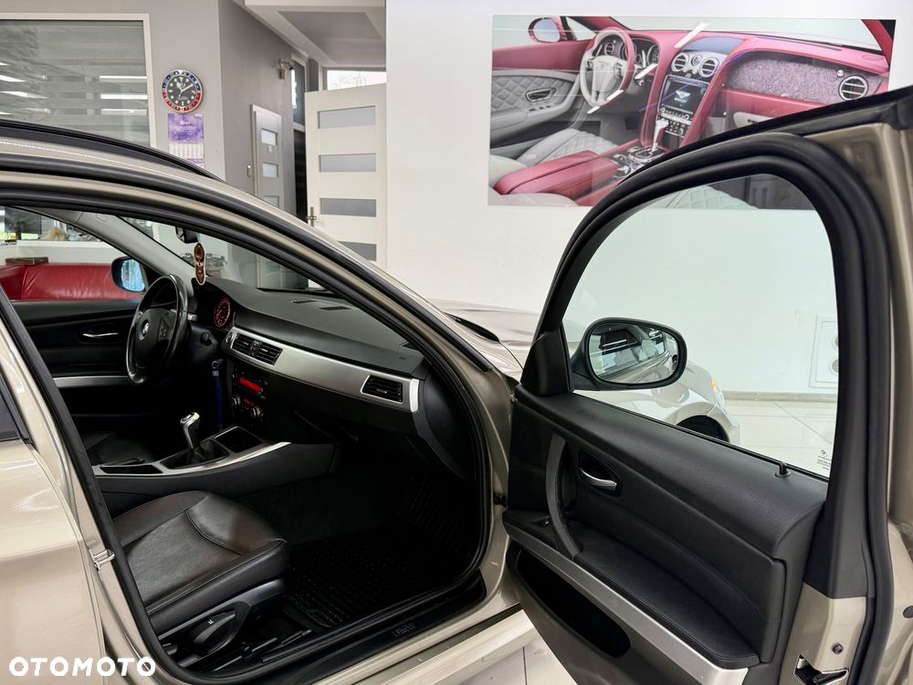 BMW Seria 3 - 30