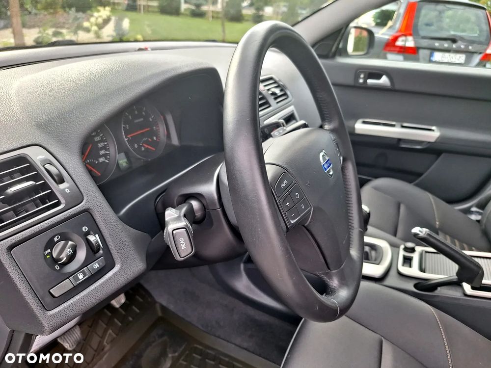 Volvo V50 1.8 Momentum - 22