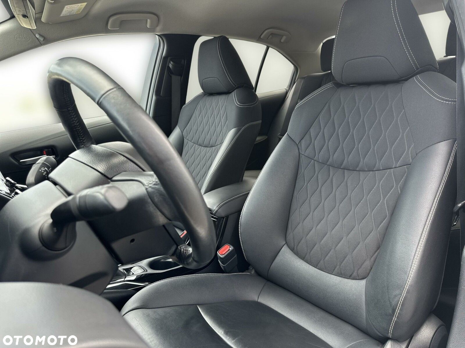 Toyota Corolla - 10