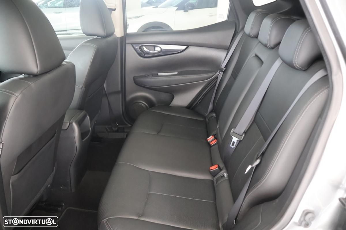 Nissan Qashqai 1.6 dCi Acenta Xtronic - 17