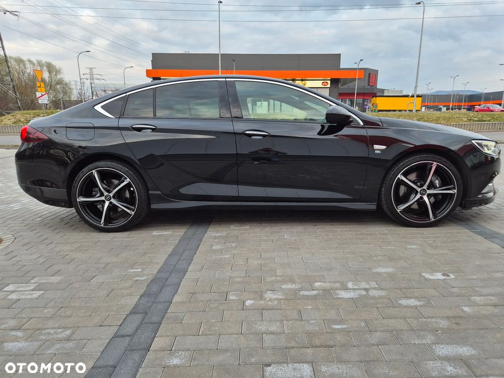 Opel Insignia 2.0 T 4x4 GSi S&S - 6