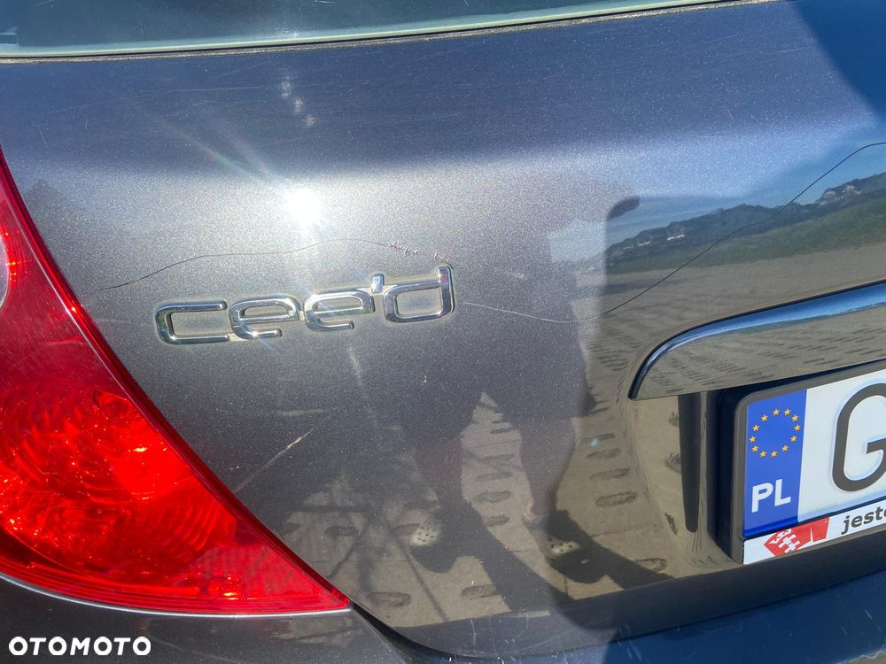 Kia Ceed 1.4 Comfort - 12