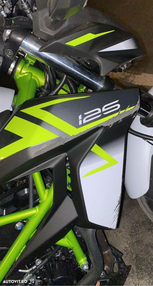 Kawasaki Z125 Pro - 5