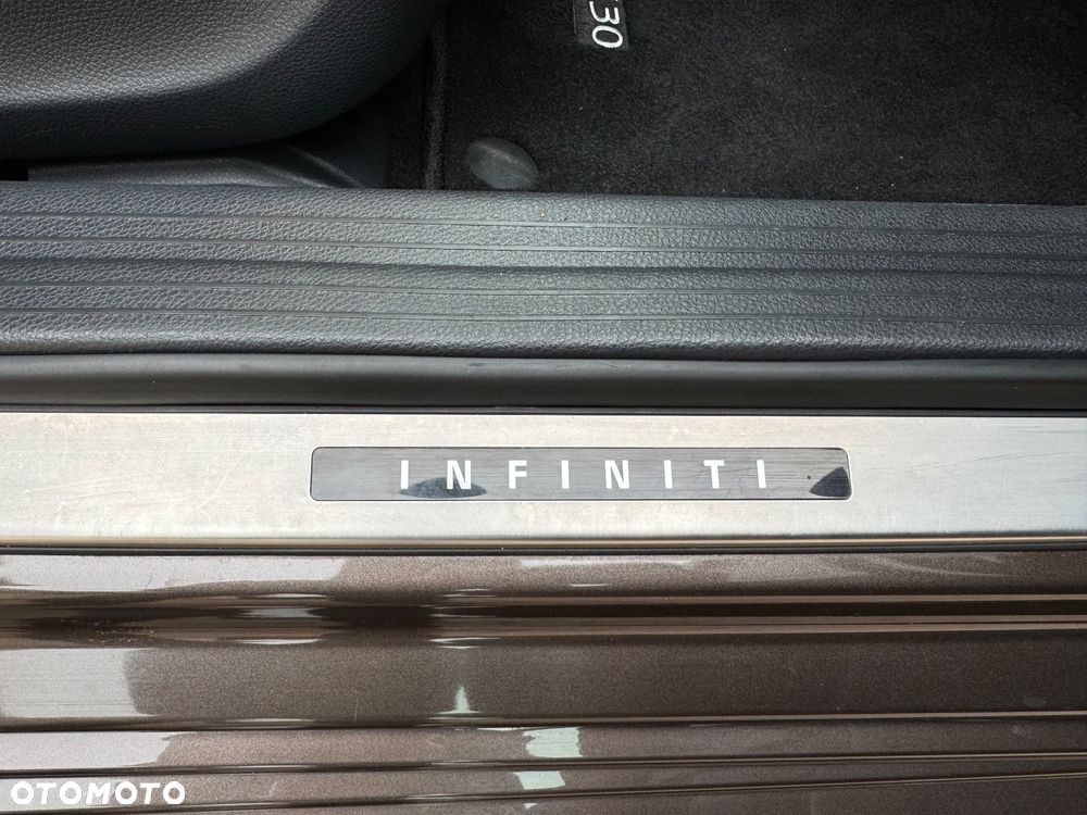 Infiniti QX30 2.0t DCT AWD Premium - 16